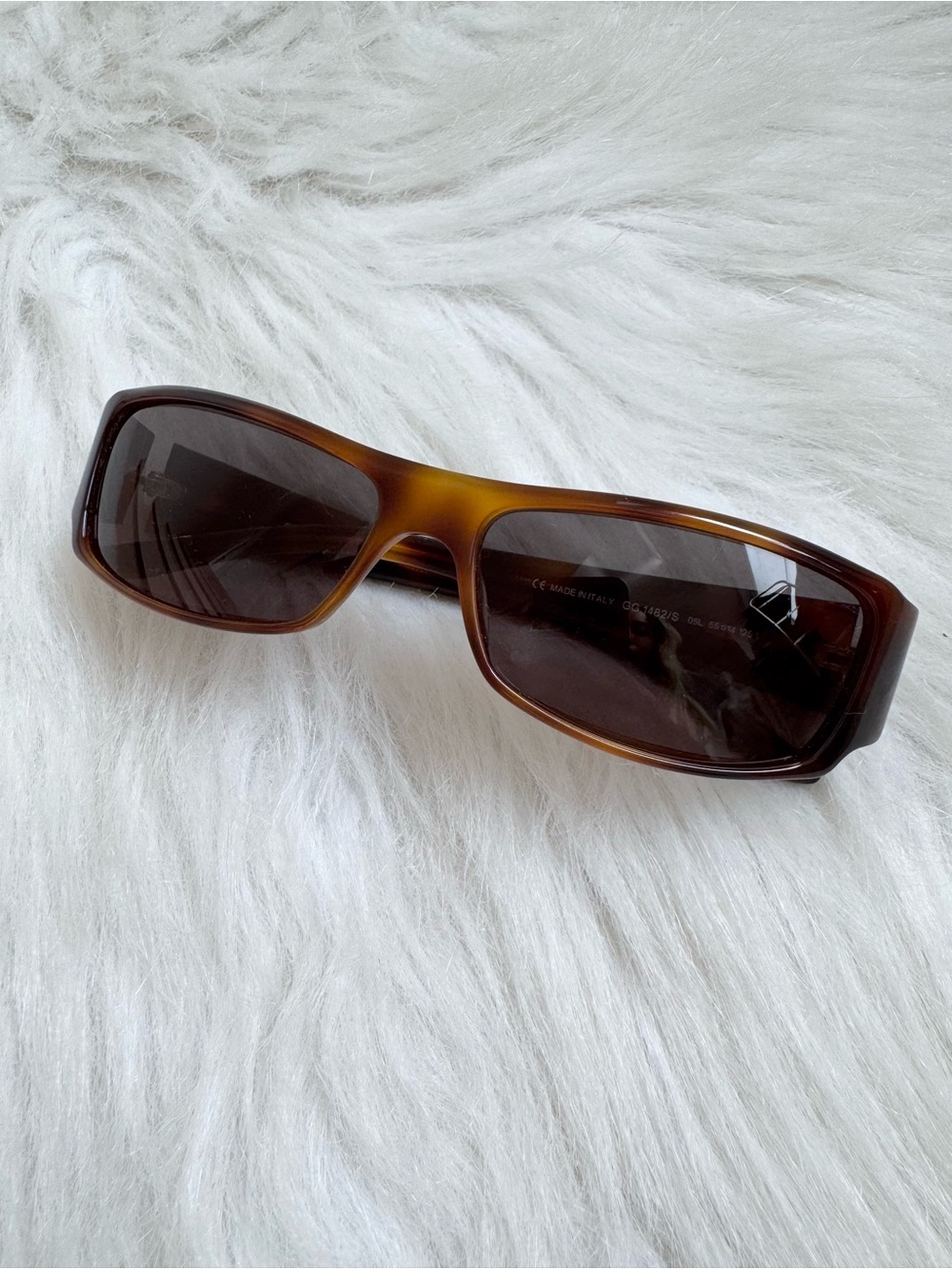 Authentic Gucci vintage thin brown tortoise sunglasses with gold logo - Picture 2 of 8